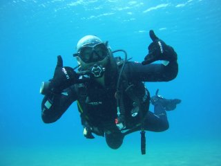 Instructor de buceo certificado por SSI