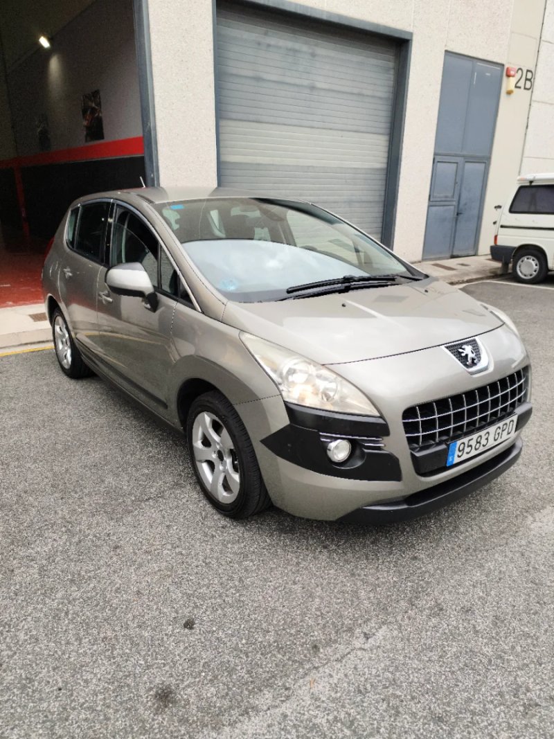 Peugeot 3008 2009 - foto 1