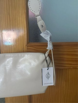 Bolso Stradivarius Beige