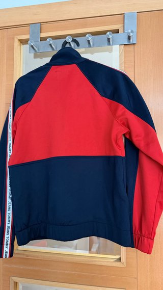 Chaqueta Tommy Jeans Roja y Azul Talla XS