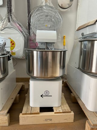 AMASADORA EVO 30LT / PARA 25KG DE MASA TOTAL