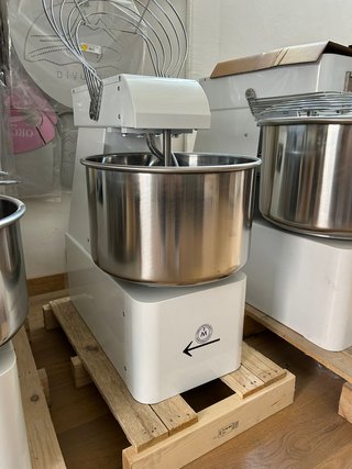 AMASADORA EVO 30LT / PARA 25KG DE MASA TOTAL