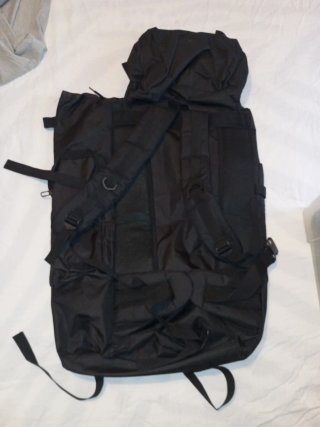 2 Mochilas militares camuflaje digital y negra
