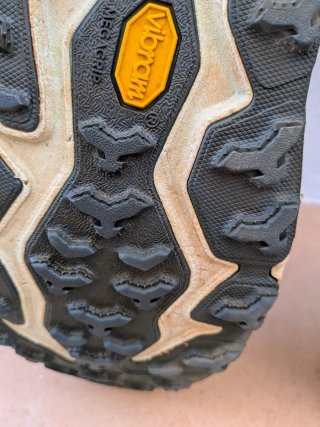 Hoka Speedgoat 6 Azul/Rosa 45 1/3