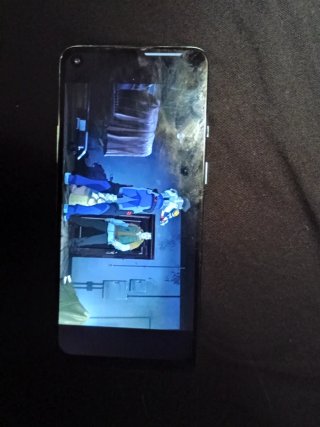 OnePlus 8T Verde fallo en la pantalla