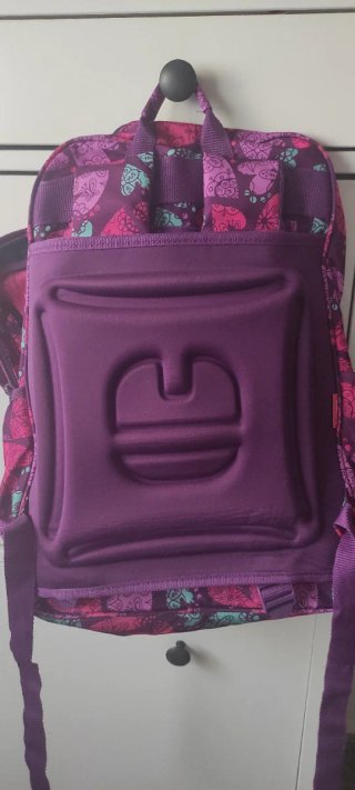 Mochila escolar Gabol con estampado de corazones