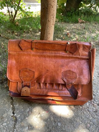Bolso antiguo cuero maestro/a