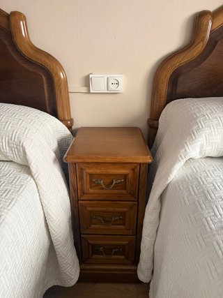 Dormitorio completo de madera - gran capacidad