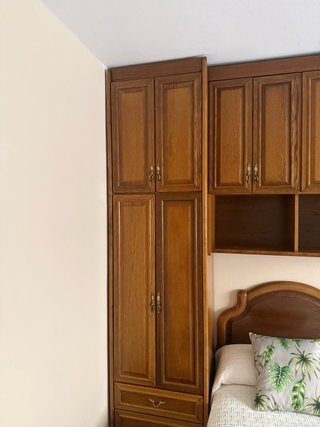 Dormitorio completo de madera - gran capacidad