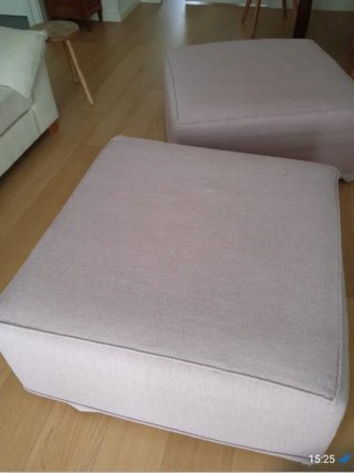 Reposapiés de tela y madera