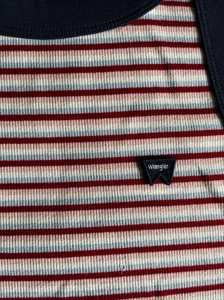 Top Wrangler Rayas Rojas ,Blancas azul .