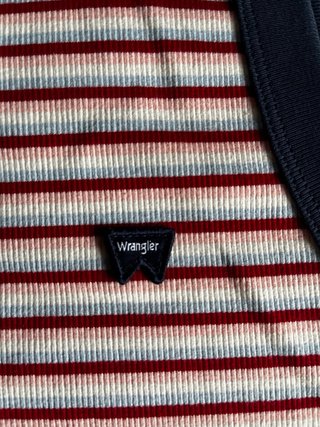 Top Wrangler Rayas Rojas ,Blancas azul .