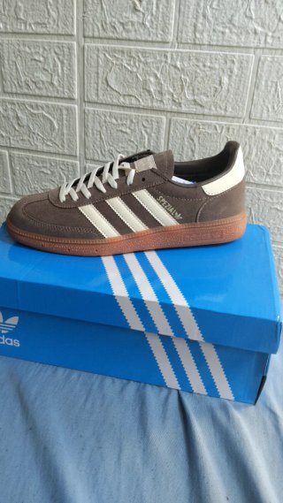 Adidas Spezial Marrones y Blancas Negociable