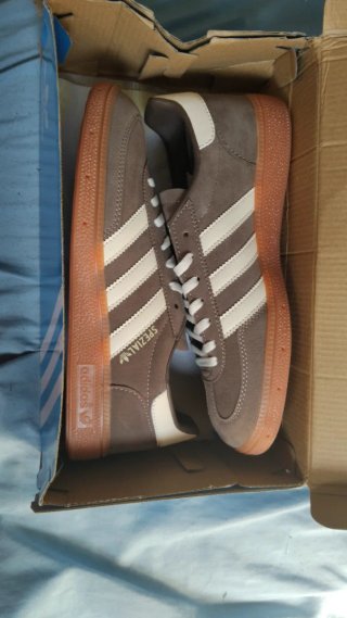 Adidas Spezial Marrones y Blancas Negociable