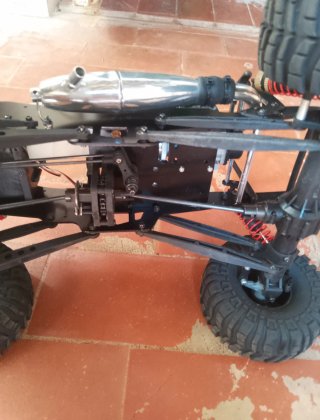Kyosho Mad Crusher RC Camión Rojo