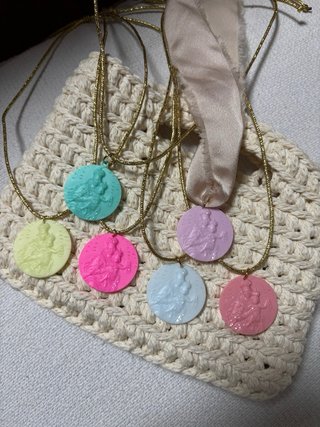 1 Collar Medalla