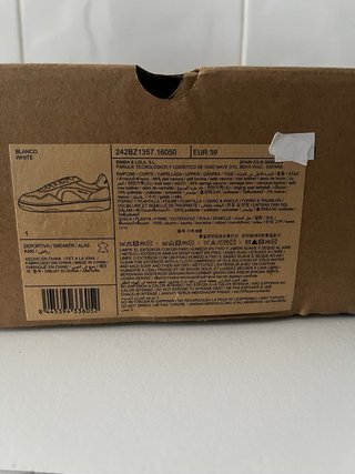 Zapatillas Bimba y Lola Plata y Blanco