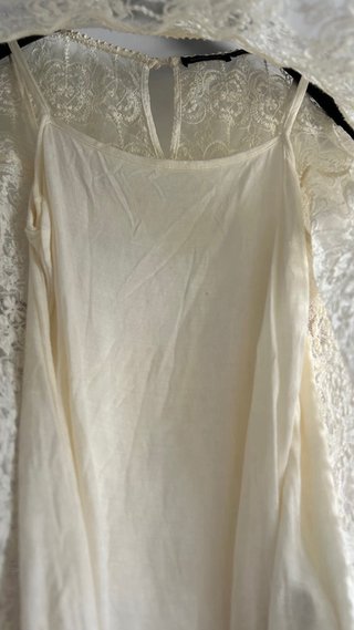 Blusa encaje Massimo Dutti