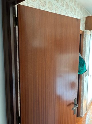 Puerta de interior de madera