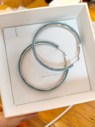 Orecchini a cerchio denim blu
