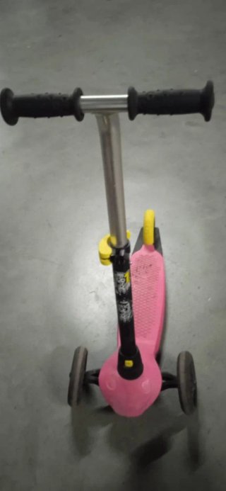 Moto correpasillos rosa y blanca