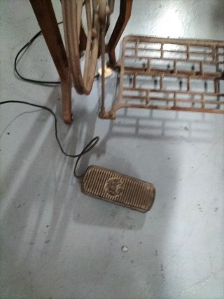 Máquina de coser Alfa modelo 63