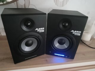 Altavoces Activos Alesis M1Active 520USB