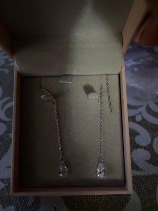 Pendientes largos con gota