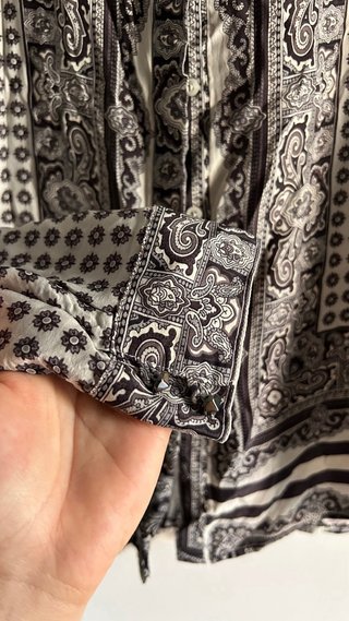 Blusa Massimo Dutti manga larga