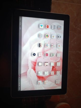 Tablet Huawei Oro y Blanco