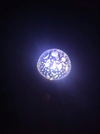 Luz de noche espacial giratoria portátil