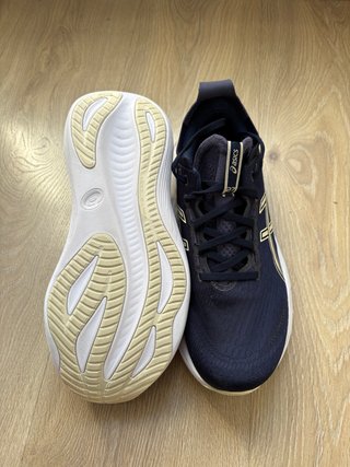 Zapatillas Asics Gel Nimbus 27 Azul/Dorado