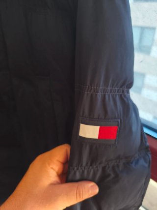 Chaqueta Tommy Hilfiger Negra Premium