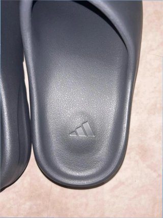 Adidas Yeezy Slide Granite Talla 42