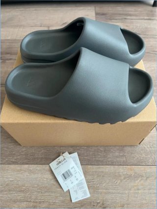 Adidas Yeezy Slide Gris Talla 42