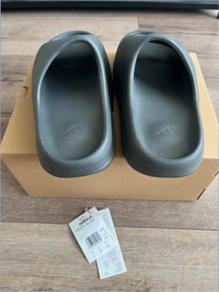 Adidas Yeezy Slide Gris Talla 42
