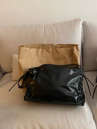 Bolso Negro Desigual