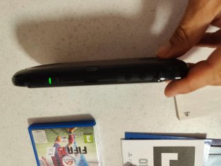 PlayStation Vita + FIFA 15 Legacy Edition