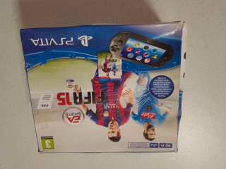 PlayStation Vita + FIFA 15 Legacy Edition