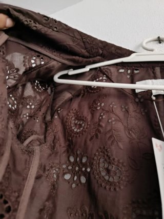 Blazer Zara Recta Hombreras Bordados Perforados