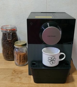 Cafetera Cecotec Superautomática