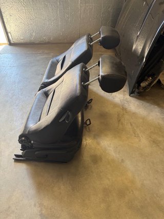 Asientos Ibiza 6L Cuero Negro