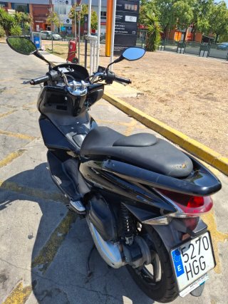 Honda PCX 125 2011 Negra