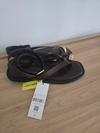 Sandalias PARFOIS Marrón y Dorado