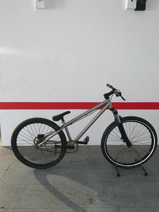 Bicicleta Dirt Saracen Amplitude CR3