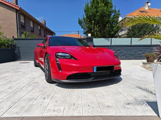 Porsche Taycan 2022