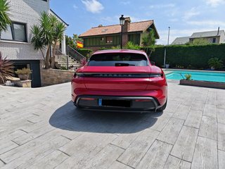 Porsche Taycan 2022