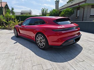 Porsche Taycan 2022