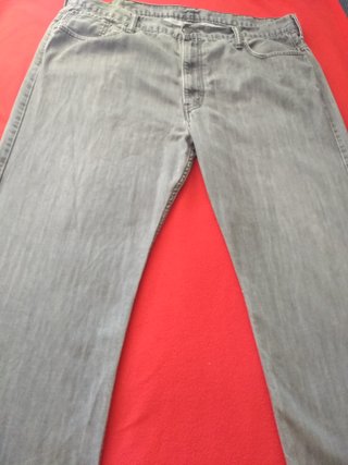 PANTALÓN LEVI ́S 569. Talla 42 Americana 52 Europa