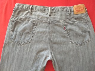 PANTALÓN LEVI ́S 569. Talla 42 Americana 52 Europa